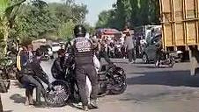 Kecelakaan melibatkan moge di Pandak, Bantul, Jumat (26/5/2023).