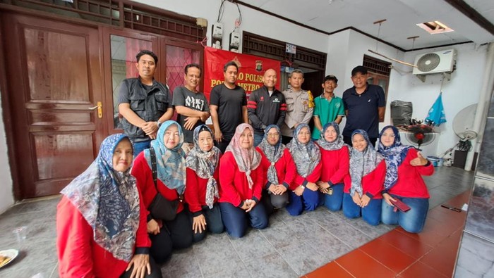 Kegiatan Jumat Curhat Satuan Narkoba Polres Metro Jaksel
