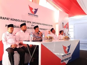 Bersyukurnya TGB Saat Perindo Lebih Populer dari PKS-PPP