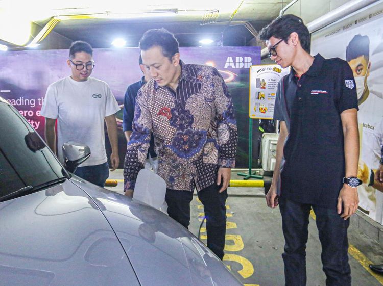 Upaya Mendongkrak Penjualan Kendaraan Listrik di RI