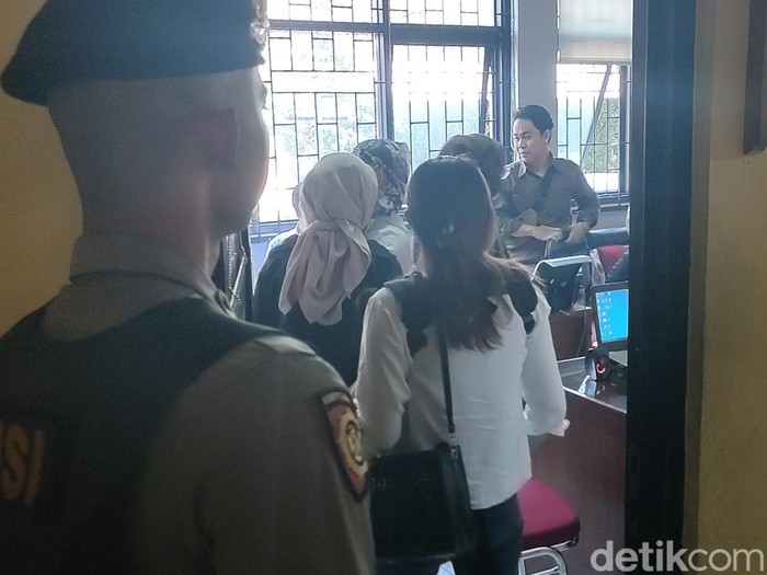 Korban arisan bodong melapor ke Polres Cianjur.