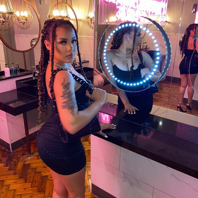 Sudah tidak mungkin pergi di Tesco atau universitas lagi karena permintaannya sangat tinggi. Aku menghasilkan paling banyak uang yang pernah aku lihat dalam hidupku, katanya.Foto: Instagram Latiesha Jones