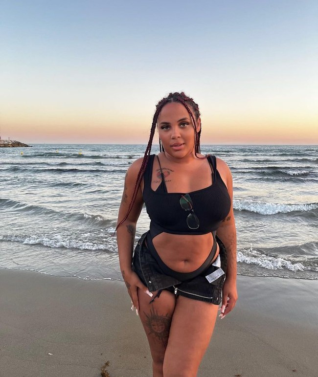 Dalam seminggu, ia bisa mendapatkan Rp 55 jutaan hingga Rp 92 jutaan. Tak heran jika Latiesha telah memutuskan untuk berhenti sekolah kedokteran pada semester dua.Foto: Instagram Latiesha Jones