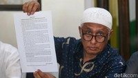 Dia mengatakan apa yang dilaporkan M adalah fitnah. Mihdan menyebut Bukhori dan M sempat menikah siri sebelum akhirnya bercerai.