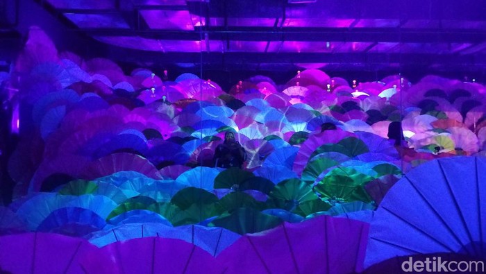 Pameran Seni The Little Mermaid di Jakarta