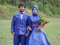 8 Potret Baju Pernikahan Low Budget, Kocak Bikin Gagal Paham