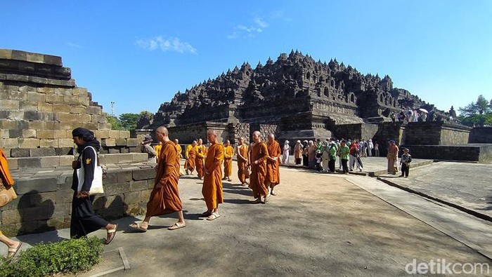 Ritual Dharmayatra Adi Buddha Puja di Candi Borobudur, Jumat (26/5/2023).