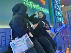 Spot Foto Cantik di Konser Suga, Samsung User Merapat!