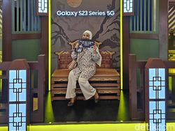 Spot Foto Cantik di Konser Suga, Samsung User Merapat!