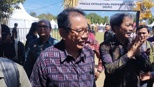 Wakil Gubernur Bali Tjokorda Oka Artha Ardana Sukawati di Lapangan Renon Bajra Sandhi, Denpasar, Jumat (26/5/2023).