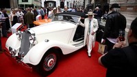 Pameran ini mengambil tema Concours on Savile Row.  