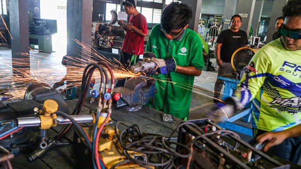 Contoh Laporan PKL yang Benar, Anak SMK Jangan Salah Bikin