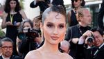 7 Potret Cinta Laura Ajak Nyi Roro Kidul Tampil di Cannes 2023