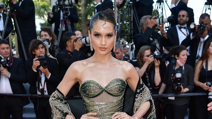 CANNES, FRANCE - MAY 26: Cinta Laura Kiehl attends the The Old Oak red carpet during the 76th annual Cannes film festival at Palais des Festivals on May 26, 2023 in Cannes, France. (Photo by Ernesto S. Ruscio/Getty Images for Campari)