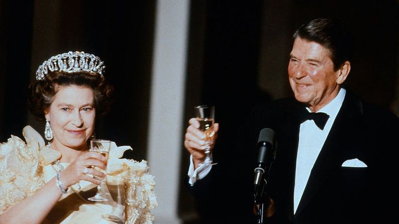 FBI mengungkap rencana pembunuhan Ratu Elizabeth II pada tahun 1980an