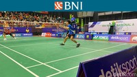 Pada akhirnya Ayus harus mengakui keunggulan Ubed, yang juga mengalahkannya di final BNI Sirnas A Jawa Barat 2023 di Kota Bandung. Foto: M. Resha Pratama/detikcom  