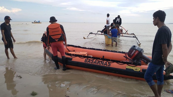 Bocah laki-laki bernama Rahmat Kasim (13) di Kabupaten Pohuwato, Gorontalo dilaporkan hilang terseret arus di muara sungai.