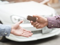 11 Tips Membeli Mobil Pertama Kali, Jangan Sampai Menyesal!