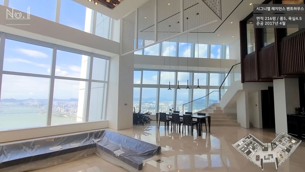 Salah satu ruangan di Lotte Signiel Residence, penthouse termahal di Korea Selatan. Jiyeon T-Ara dan suaminya jadi salah satu penghuni penthouse mewah ini.