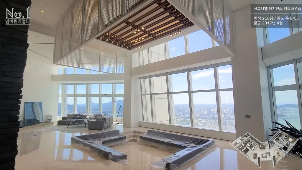 Salah satu ruangan di Lotte Signiel Residence, penthouse termahal di Korea Selatan. Jiyeon T-Ara dan suaminya jadi salah satu penghuni penthouse mewah ini.