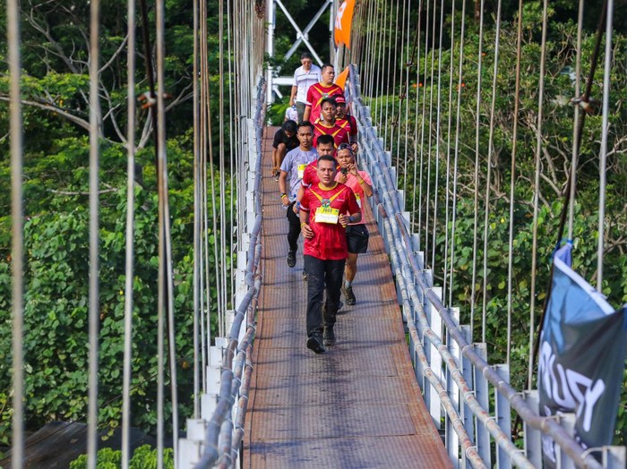 Momen Wagub Sumut Musa Rajekshah ikut Bukit Lawang Orangutan Trail Run