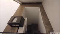 Tak banyak orang tahu, bahwa Museum Bekasi punya sebuah lorong bawah tanah yang menyambungkan museum dengan Stasiun Tambun. Namun, untuk saat ini terowongan ini belum dapat diakses. (Weka Kanaka/detikcom)