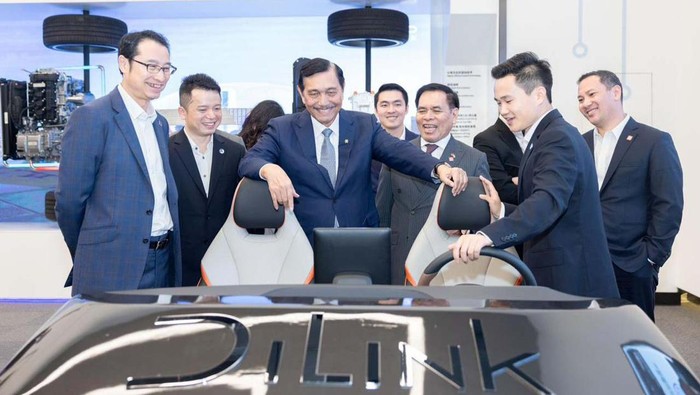 Penjajakan Untuk Investasi Mobil Listrik di Indonesia Menkomarves RI Luhut B. Pandjaitan menjajaki kerjasama mewujudkan mobil listrik di Indonesia. Kali ini Luhut menyambangi Raksasa Mobil Listrik BYD di Shenzhen.