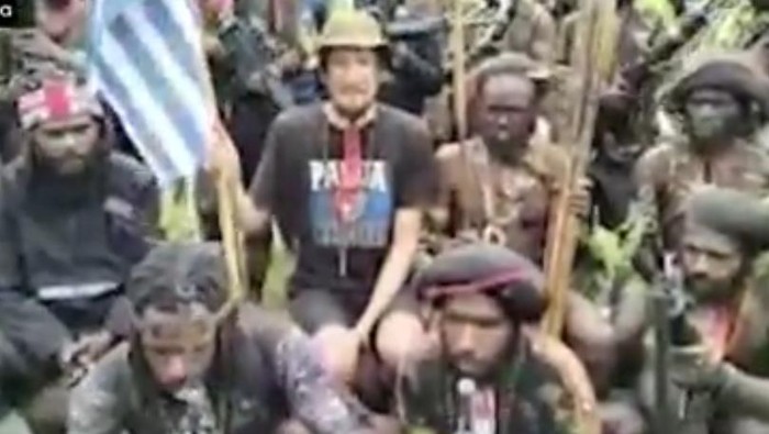 Kelompok kriminal bersenjata (KKB) Egianus Kogoya kembali menyebar video terkait penyanderaan pilot Susi Air Captain Philip Mark Mehrtens.