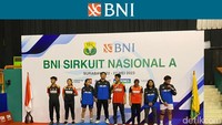 Podium BNI Sirnas A Jatim 2023, Ganda Pemula Campuran Foto: M. Resha Pratama/detikcom