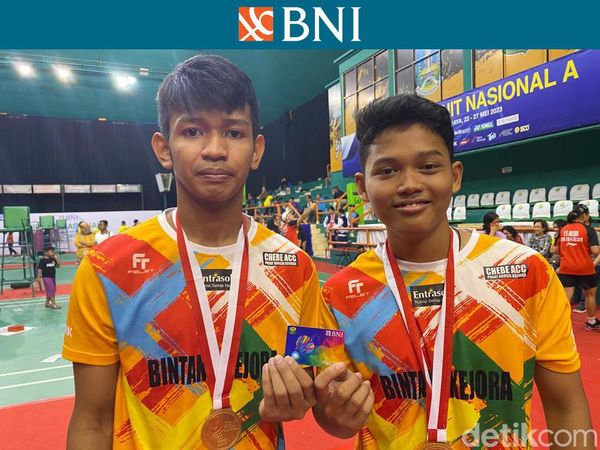 Ekspresi Para Juara BNI Sirnas A Jawa Timur 2023 di Surabaya