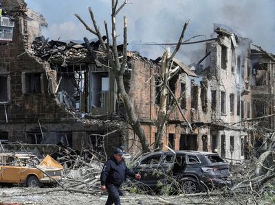 Potret Klinik di Dnipro yang Hancur Dirudal Rusia