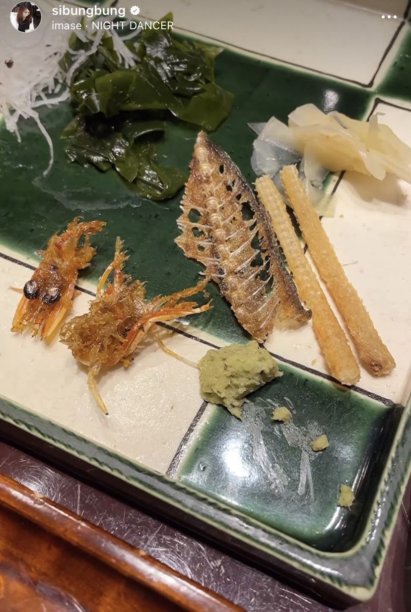 Restoran omakase di Jepang ini tawarkan menu tulang ikan dan kepala udang goreng