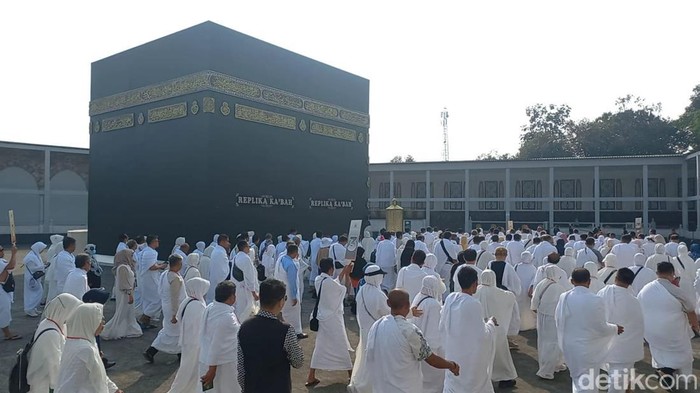 Suasana manasih haji di Firdaus Fatimah Zahra Semarang, Sabtu (27/5/2023).