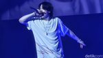 Foto-foto Penampilan Suga BTS di Konser Agust D D-DAY TOUR Day 1