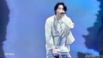 Foto-foto Penampilan Suga BTS di Konser Agust D D-DAY TOUR Day 1