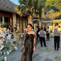 Rachel AmandaRachel Amanda memilih dress hitam dengan aksen tulle yang membuat gayanya feminin dan elegan.Foto: Instagram
