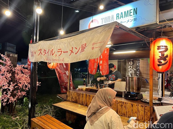 Tori Paitan Ramen Enak dan Murah Ada di Kedai Ramen Hits Bekasi