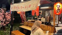 Kedai ramen di Bekasi ini menjadi salah satu yang hits. Namanya Tora Ramen yangmenawarkan aneka ramen dengan harga terjangkau. Foto: Detikcom / Atiqa Rana