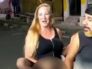 Polemik Jeratan UU ITE buat yang Viralkan Ulah Bule Nakal di Bali