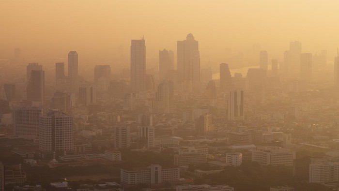 Bangkok in a heat haze at the end of the day