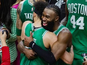 Hasil NBA: Celtics Menang Dramatis 104-103 atas Miami, Samakan Skor 3-3