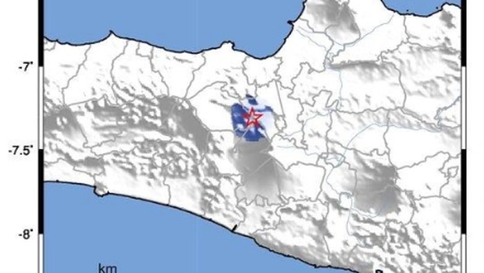 Gempa bumi tektonik di Banyu Biru Kabupaten Semarang.