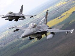 Sangarnya F-16, Jet Tempur Terlaris Dambaan Ukraina untuk Lawan Rusia