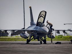 Sangarnya F-16, Jet Tempur Terlaris Dambaan Ukraina untuk Lawan Rusia