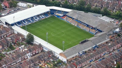 Kenilworth Road, Stadion Unik Luton Town Tim Promosi Premier League