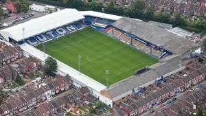 Kenilworth Road, Stadion Unik Luton Town Tim Promosi Premier League