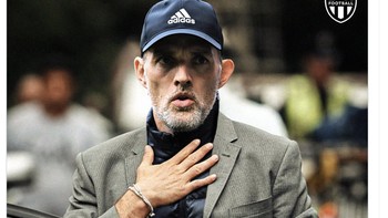 Thomas Tuchel pun berhasil mengantarkan Bayern Munich juara Bundesliga di pertandingan terakhir. Foto: Twitter