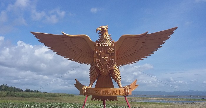 Monumen Garuda Emas di Gorontalo