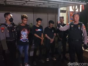 Polisi Amankan Pria Bonceng 4 Bawa Pistol di Depok, Ngaku Habis Halalbihalal