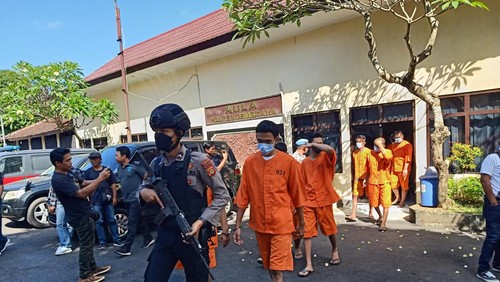 Polres Jembrana saat melaksanakan pers release kasus narkotika jenis sabu dan pil koplo dengan 11 tersangka di Aula Mapolres Jembrana, Minggu (28/5/2023). (I Putu Adi Budiastrawan/detikBali).
